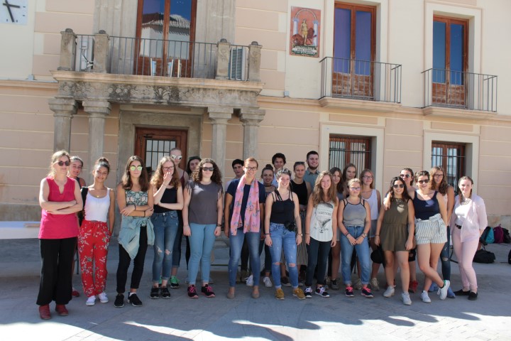 Estudiantes del Lycée Jean Rostand de Caen, Normandía, visitan Benamaurel