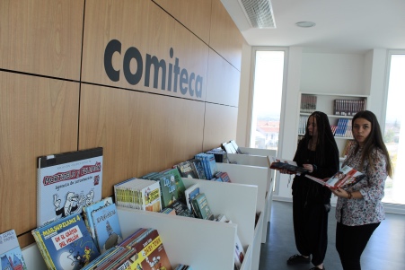 Los alumnos del Curso de Acceso a Ciclo Formativo de Grado Medio en la Biblioteca Municipal